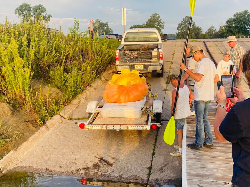 Duane Hansen in pumpkin boat Berta