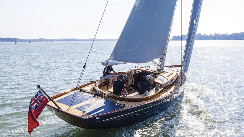 Spirit Yachts 44E