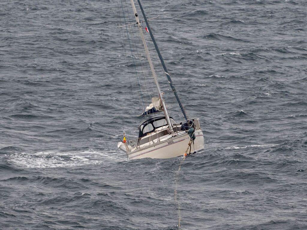 Götheborg of Sweden rescue credit David Moeneclaey (8)