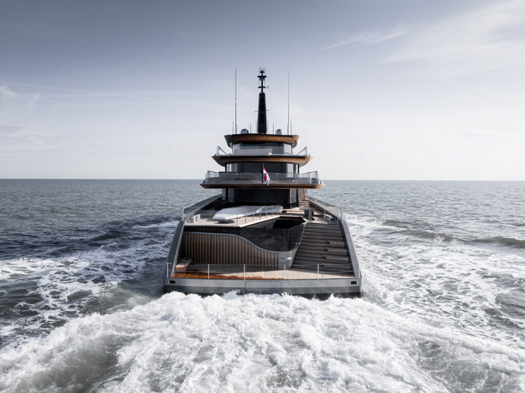 Feadship superyacht Obsidian
