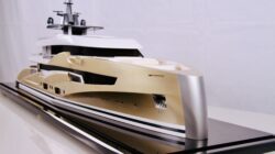 Pulling-e yacht Lay 46 superyacht