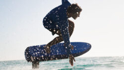 man on e foiling fliteboard