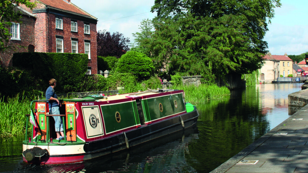 Ripon Canal Basin - credit Inland Waterways Association collection - John Lower